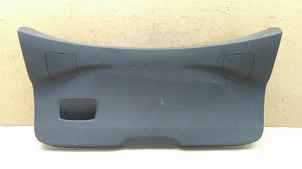 habillage du couvercle coffre arrière OPEL CROSSLAND X (P17)