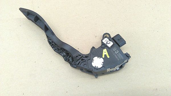 Accelerator switch NISSAN NOTE (E12)