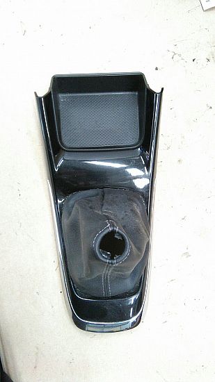 Gear cuff NISSAN PULSAR Hatchback (C13)