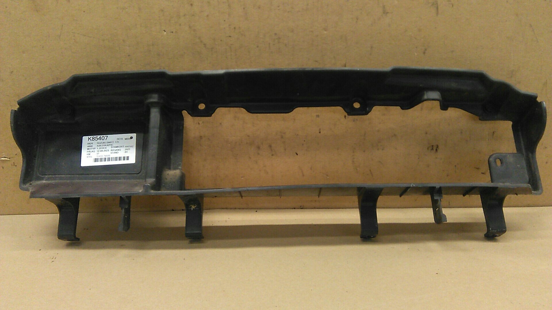 Suzuki SWIFT V (AZ) Radiator hood 72433-79S00