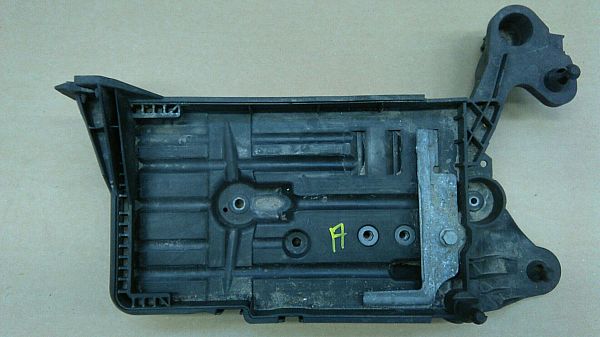 Batteri kasse SEAT LEON ST (5F8)