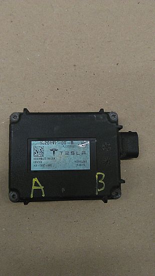 Diverse relais TESLA MODEL S (5YJS)