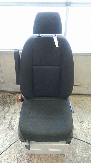 Fotele przednie – 2 drzwi MERCEDES-BENZ SPRINTER 3,5-t Box (907, 910)