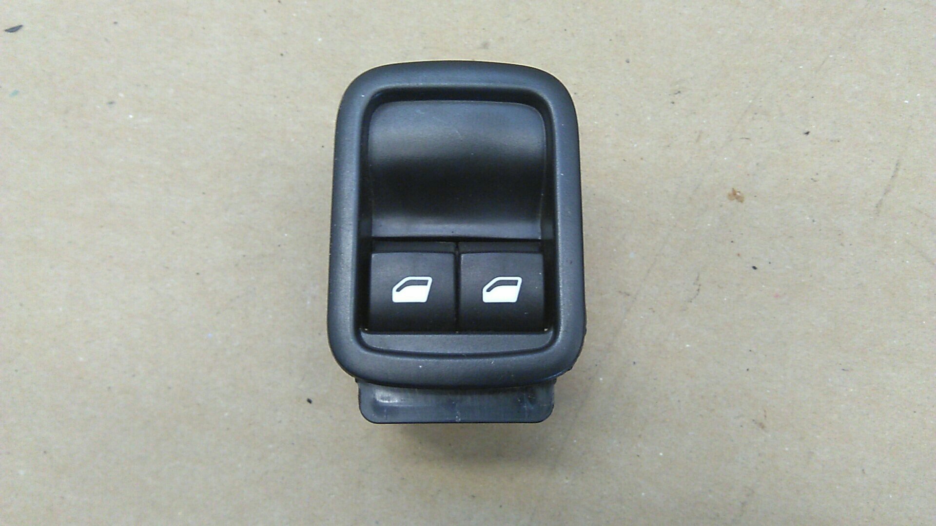 ころ出品 98-016-298-ZD : Switch - electrical screen heater and Switch