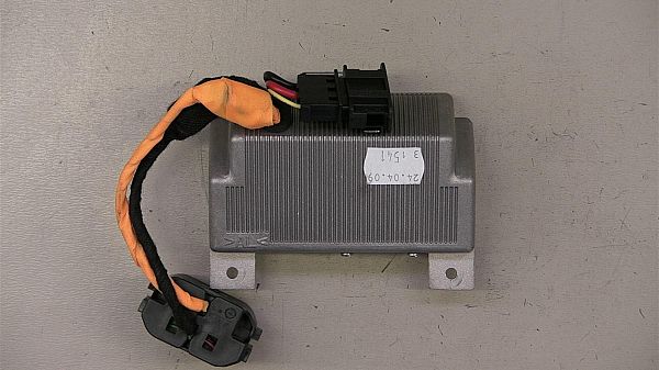 Voltage converter module