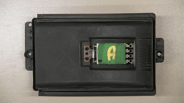Widerstand Heizungsgeblaese VW POLO (6N2)