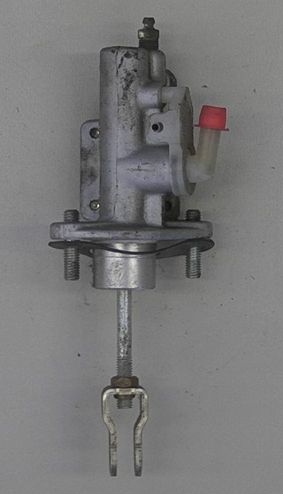 Maître-cylindre d'embrayage MITSUBISHI OUTLANDER I (CU_W)