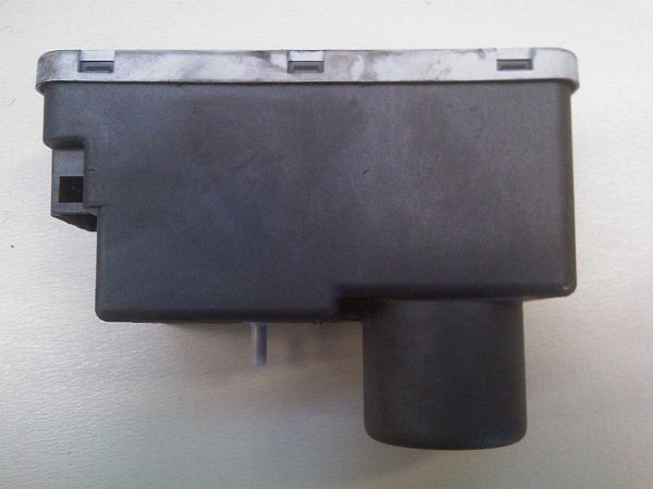 Zentralverriegelung Pumpe VW GOLF Mk III Estate (1H5)