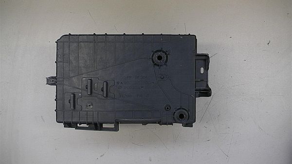 Battery casing CITROËN C3 II (SC_)
