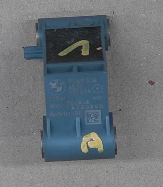 Airbag deployment crash sensor