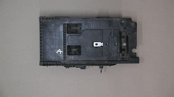 Battery casing FORD MONDEO V Turnier (CF)