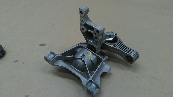 の　様 34d 割れなし AF35 AF34 ライブDio 純正 エンジンカバー ファン
