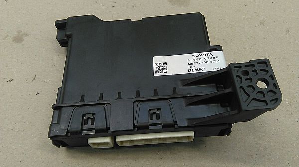 Aircondition boks TOYOTA AURIS Estate (_E18_)