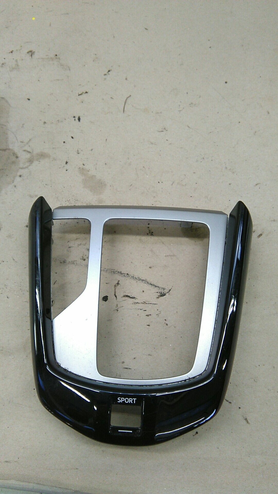 Mazda CX-3 (DK) Middenconsole horizontaal DA7G64340A0A PYNTE KRANS