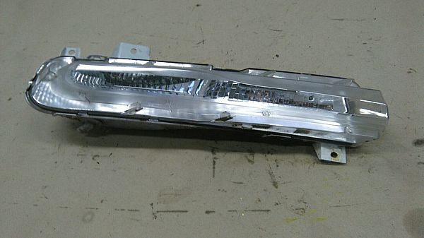 Światła postojowe VOLVO V40 Hatchback (525, 526)