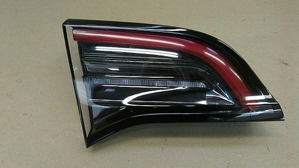 Baglygte TESLA