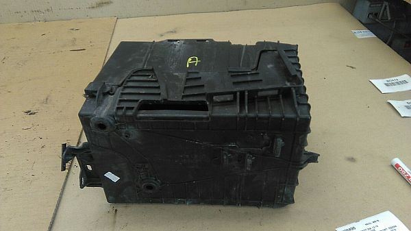 Accubak PEUGEOT 208 I (CA_, CC_)