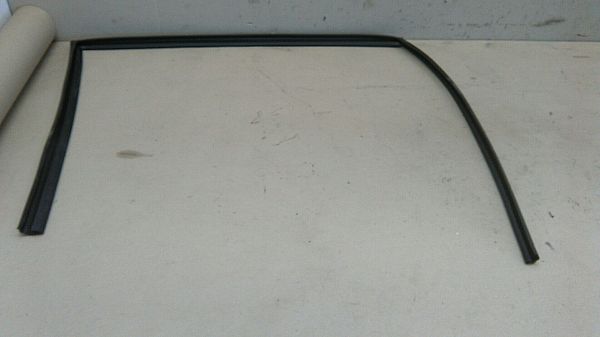 Diverse rubberen strips MG