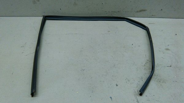 Diverse rubberen strips MG