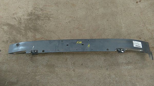 Volvo V60 - pare choc avant non complet V60 - Autoparts24