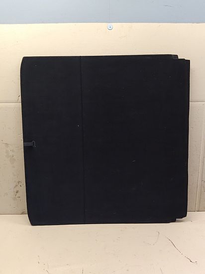 Trunk floor trim