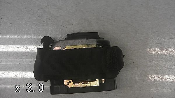 tendeur de ceinture VW PASSAT (3B2)
