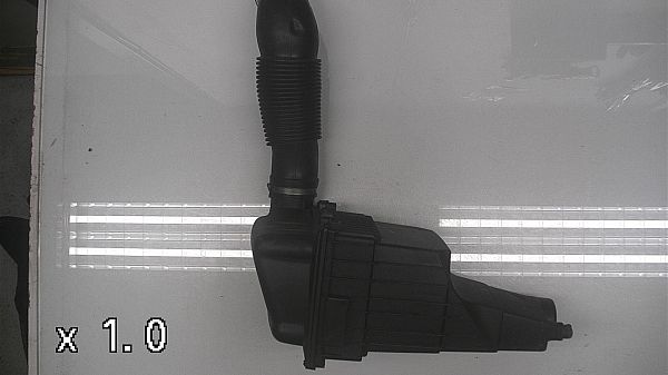 Filtr powietrza PEUGEOT 206 Hatchback (2A/C)