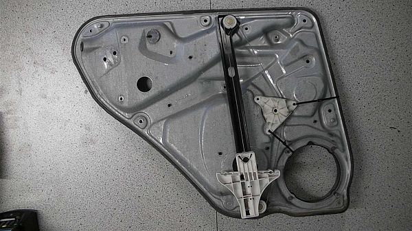 Ruderegulator VW PASSAT Estate (3B5)