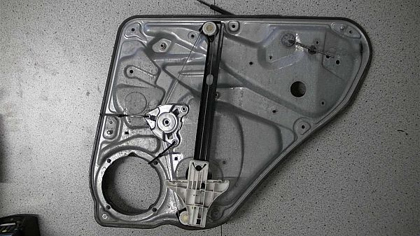 Ruderegulator VW PASSAT Estate (3B5)