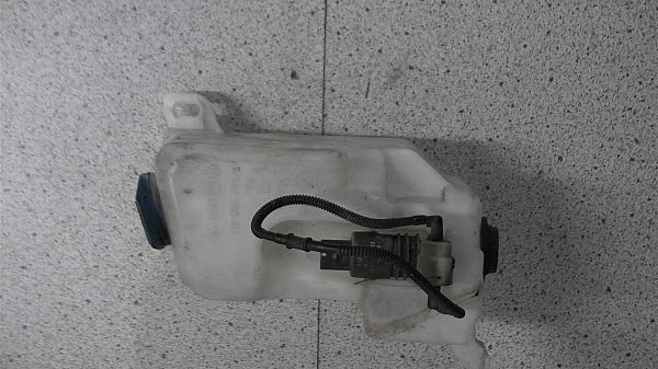 Sprinkler - med motor VW GOLF Mk IV (1J1)
