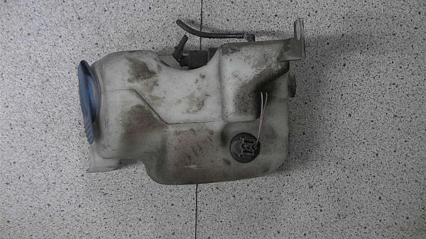 Sprinkler - med motor SEAT TOLEDO Mk II (1M2)