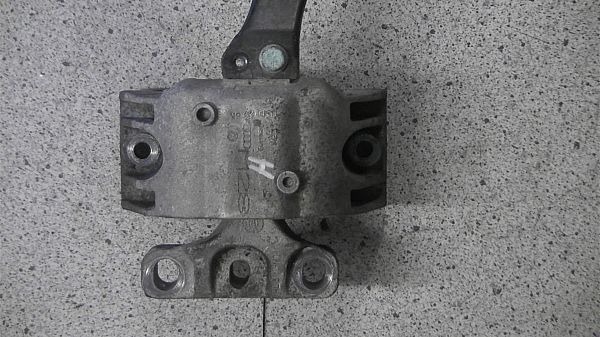 montage du moteur / Support de montage du moteur VW