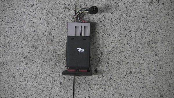 Kontakt - katastrofeblink SEAT LEON (1M1)