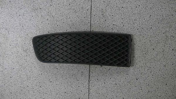 Grill VW POLO (6N2)