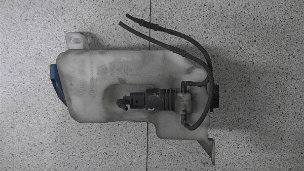 Sprinkler - med motor VW GOLF Mk IV (1J1)