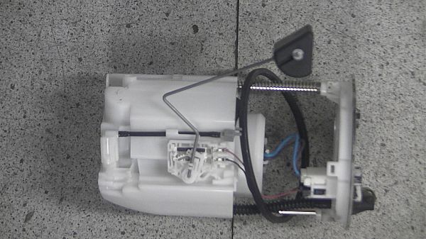 Drivstoffpumpe mekanisk SUZUKI SWIFT III (MZ, EZ)