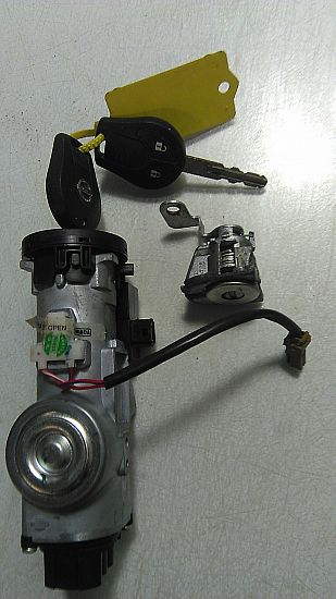 Lock cylinder NISSAN MICRA IV (K13_)
