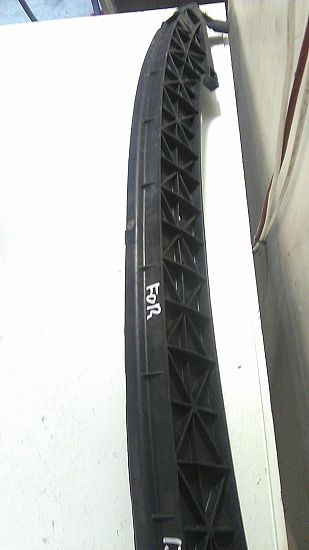 Bumperbalk voor PEUGEOT