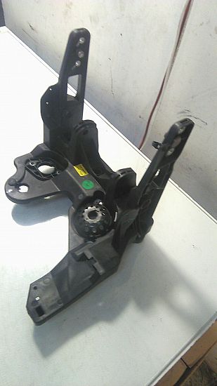 Pedalophæng komplet CHEVROLET CRUZE (J300)