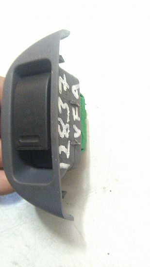 Bouton Vitres PEUGEOT