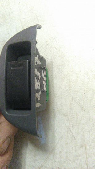 Bouton Vitres PEUGEOT