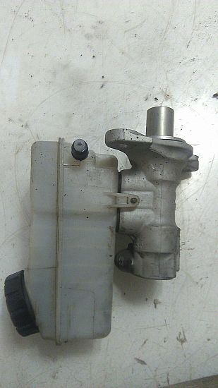 Brake - Master cylinder RENAULT CAPTUR I (J5_, H5_)