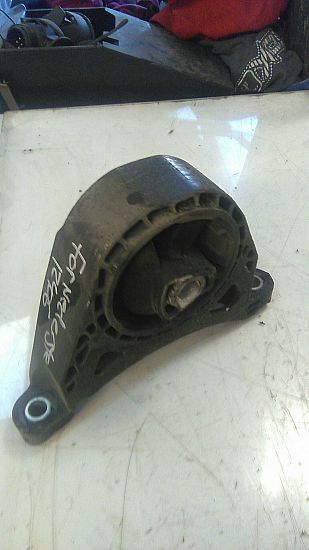 motorophæng / motorfæste CHEVROLET