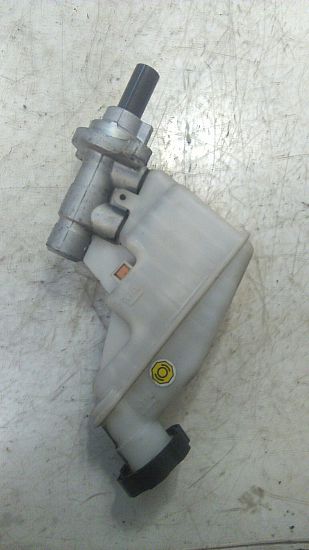 Brake - Master cylinder KIA