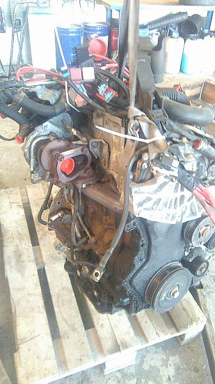 Motor OPEL VIVARO A Box (X83)