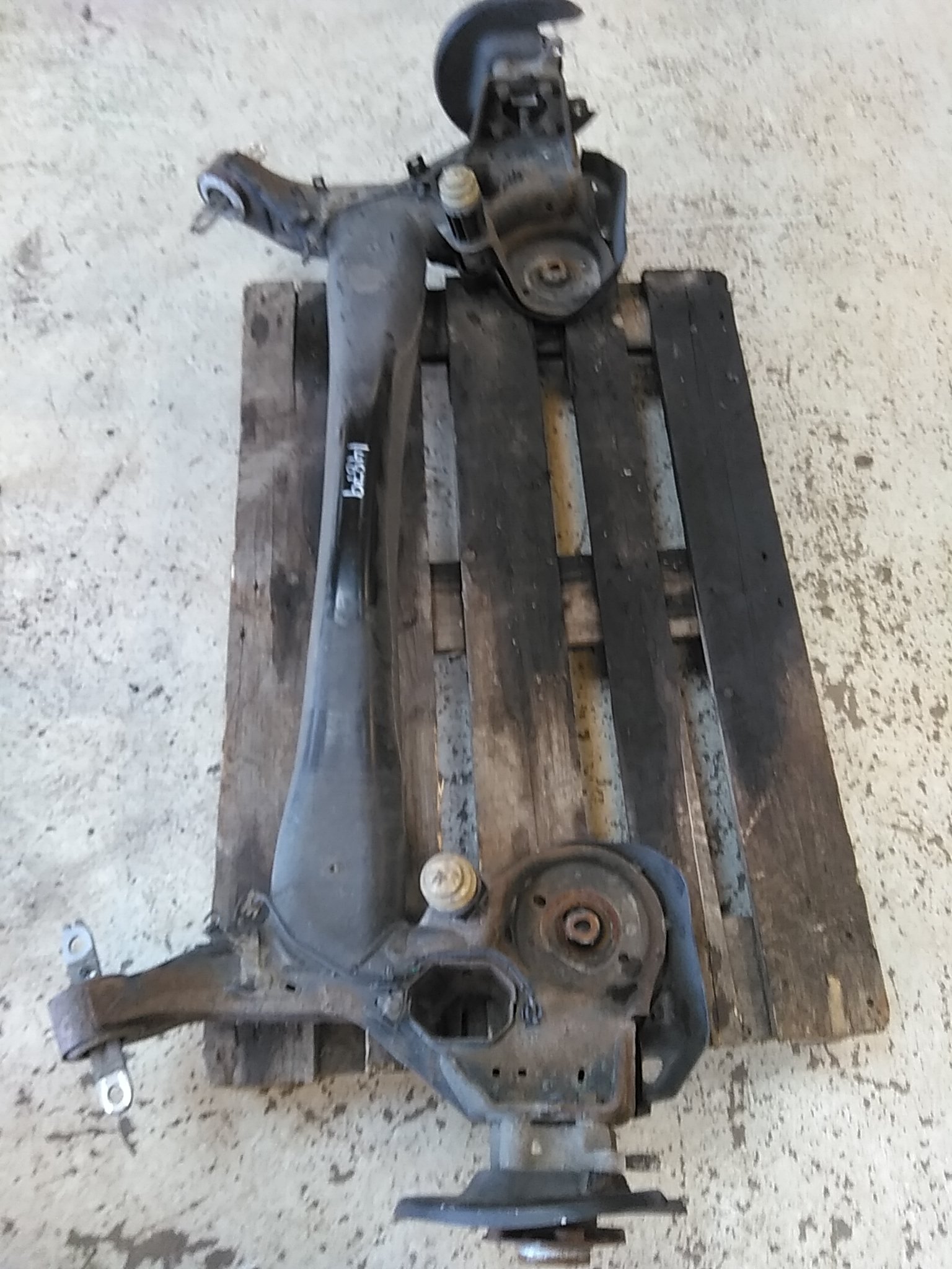 3008様 Peugeot 3008 - Rear member - complete 3008 | Autoparts24