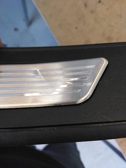 Listwy panelowe – wewnętrzne BMW 5 Touring (F11)