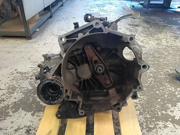 Schaltgetriebe SEAT IBIZA Mk III (6L1)