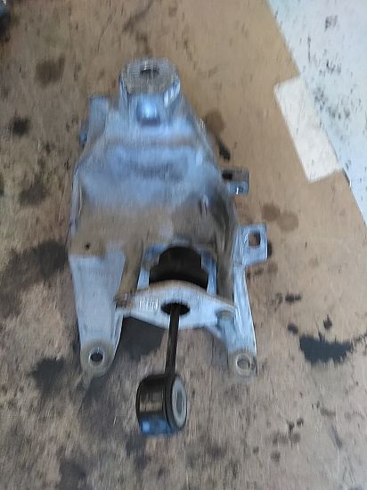 montage du moteur / Support de montage du moteur AUDI A4 Avant (8W5, 8WD, B9)