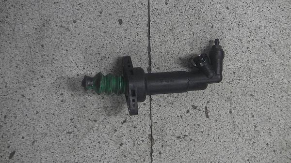 Kupplungsnehmerzylinder VW GOLF Mk IV (1J1)